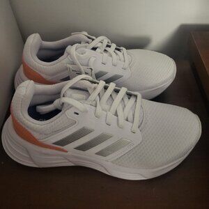 Adidas Galaxy White Running Shoes (Size US 6 / UK 4.5)